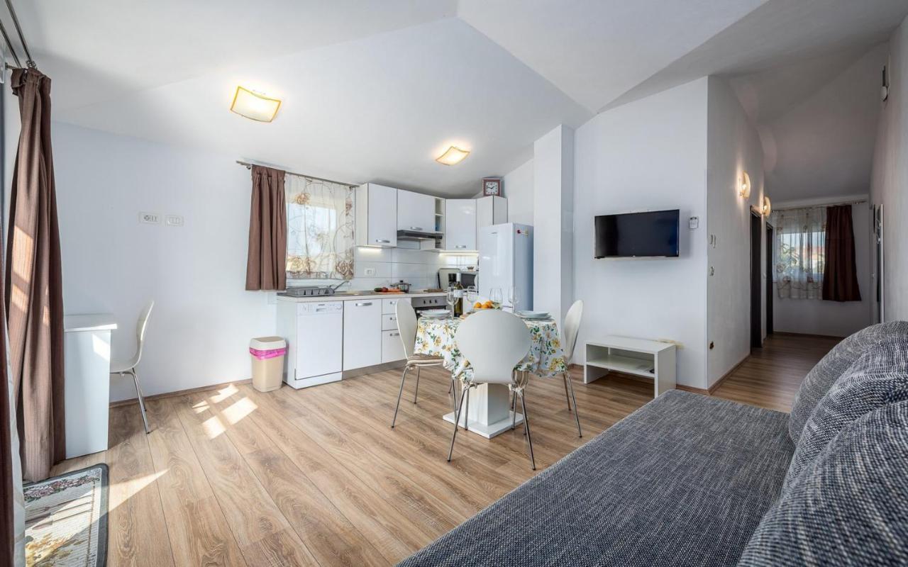 Apartment Kraljevic Umago Esterno foto